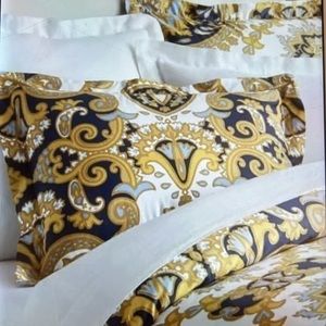 Pottery Barn Kendall Pillow Shams (3)